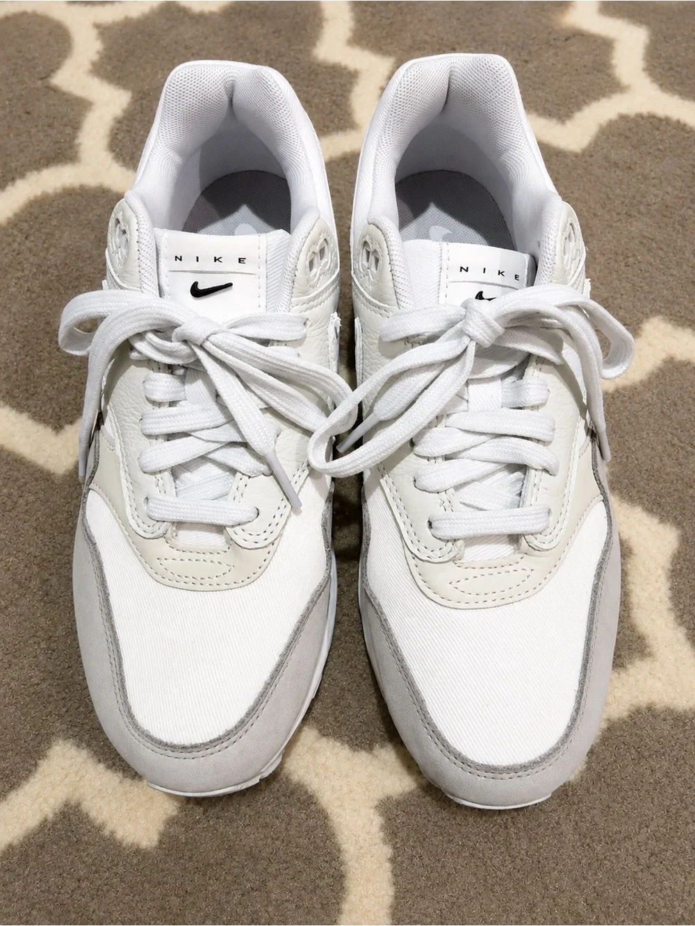 Nike Air Max 1 ’87 LX Light Smoke Grey Women’s Size 7.5 FN0564-001
